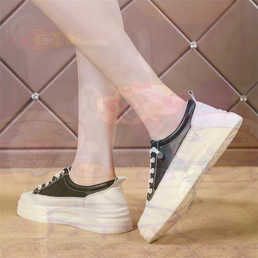 Street Fashion In Vietnam - Mocassini robusti con lacci Donna Scarpe
