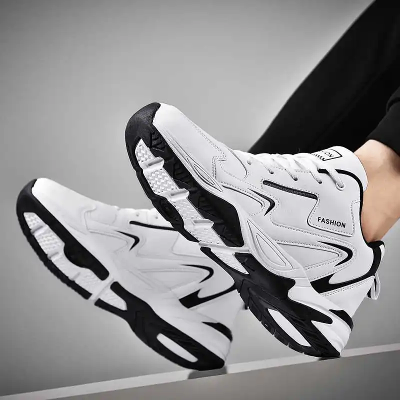 Street Fashion In Vietnam - Scarpe da ginnastica da palestra primaverili