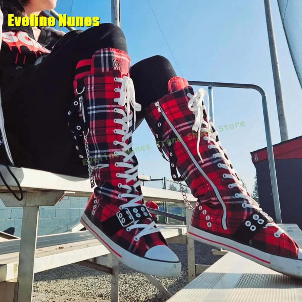 Stivali con plateau con fibbia - Street Fashion Trends 2025 recensione e prezzo