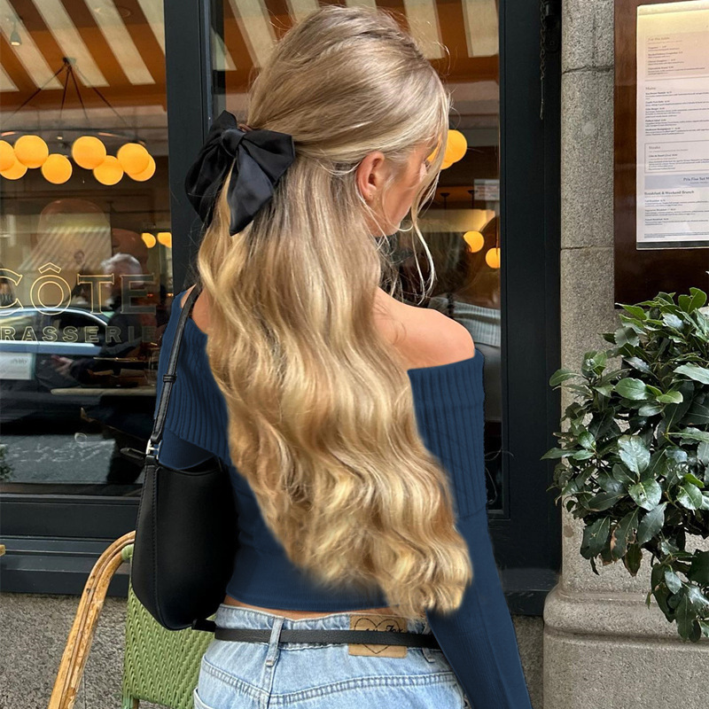 Top a Spalle Scoperte da Donna - Street Fashion Winter recensione e prezzo