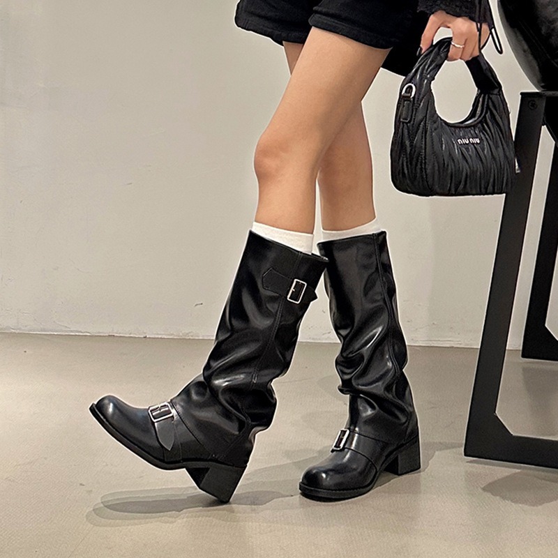 2025Stivali da donna Piattafor - Street Fashion Trends 2025 recensione e prezzo