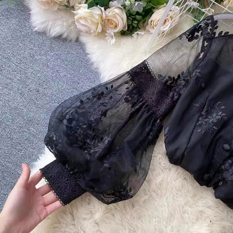Camicetta francese in pizzo a  - Mesh Top Layering recensione e prezzo